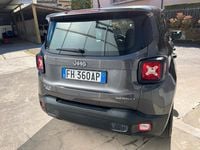 Usata Jeep Renegade Sport 140 CV (102 kW) 2017 Grigio SUV