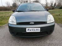 Usata Ford Fiesta Ghia 75 CV (55 kW) 2003 Blu Utilitaria