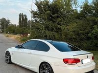 Usata BMW 320 177 CV (130 kW) 2008 Bianco Coupé