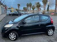 Gebraucht Peugeot 107 68 PS (50 kW) 2008 Schwarz Kleinwagen