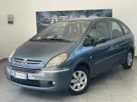 Usata Citroën Xsara Picasso 109 CV (80 kW) 2008 Bluazzurro Monovolume