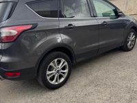 Usata Ford Kuga 120 CV (88 kW) 2017 Grigio SUV