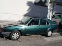 Usata Alfa Romeo 75 105 CV (77 kW) 1991 Verde Berlina
