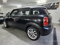 Usata Mini Countryman 111 CV (81 kW) 2015 Nero SUV