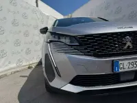 Usata Peugeot 3008 Allure 131 CV (96 kW) 2022 Argento SUV