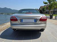 Usata Jaguar XK8 284 CV (208 kW) 1999 Argento Cabrio