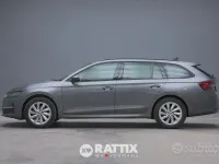 Usata Skoda Octavia Selection 150 CV (110 kW) 2024 Grigio graphite metalizzato Station wagon