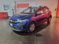 Usata Dacia Sandero Comfort 101 CV (74 kW) 2023 Iron Berlina
