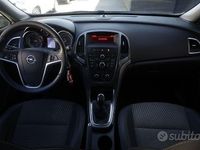 Usata Opel Astra Cosmo 110 CV (80 kW) 2014 Antracite Station wagon