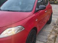 Usata Lancia Ypsilon 69 CV (50 kW) 2018 Rosso Utilitaria