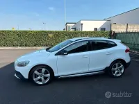 Usata Volvo V40 CC 115 CV (84 kW) 2013 Bianco Station wagon