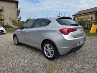 Usata Alfa Romeo Giulietta 105 CV (77 kW) 2013 Grigio Utilitaria