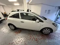 Usata Opel Corsa 75 CV (55 kW) 2017 Bianco Utilitaria