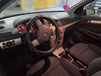 Usata Opel Astra Enjoy 101 CV (74 kW) 2008 Grigio Berlina