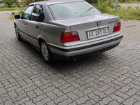 Usata BMW 318 90 CV (66 kW) 1998 Grigio Berlina