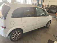 Usata Opel Meriva Cosmo 101 CV (74 kW) 2010 Bianco Monovolume