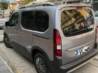 Usata Peugeot Rifter 131 CV (96 kW) 2021 Grigio Monovolume