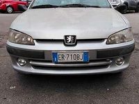 Usata Peugeot 106 Quiksilver 67 CV (49 kW) 2000 Argento Utilitaria