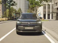 Nuova VW Tiguan Edition 130 CV (95 kW) 2026 Grenadill black metallizzato SUV