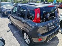 Usata Fiat Panda Red 70 CV (51 kW) 2023 Grigio scuro Utilitaria