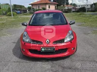Usado Renault Clio R.S. Luxe 200 CV (147 kW) 2008 Rojo Utilitario