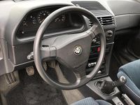 Usata Alfa Romeo 146 129 CV (94 kW) 1995 Argento Utilitaria