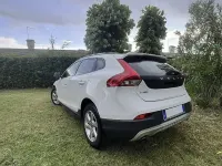 Usata Volvo V40 150 CV (110 kW) 2013 Bianco Berlina