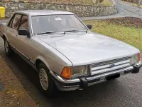 Usata Ford Granada Ghia 90 CV (66 kW) 1982 Argento Berlina