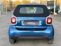 Usata Smart ForTwo Electric Drive Passion 41 kW (56 CV) 2018 Blu/azzurro Cabrio