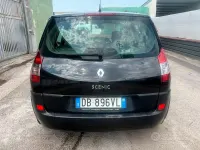 Usata Renault Scénic II 130 CV (95 kW) 2006 Grigio Monovolume
