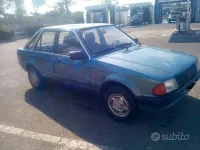 Usata Ford Escort 69 CV (50 kW) 1982 Blu Utilitaria