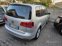 Usata VW Touran Comfortline 149 CV (109 kW) 2012 Grigio Monovolume