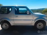 Usata Suzuki Jimny 86 CV (63 kW) 2007 Grigio SUV