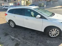 Usata Ford Focus Titanium 120 CV (88 kW) 2015 Bianco Station wagon