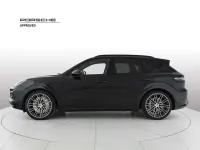 Usata Porsche Cayenne Turbo 549 CV (403 kW) 2019 Nero metallizzato SUV