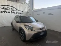 Usata Toyota Aygo X Lounge 72 CV (52 kW) 2023 Giallo SUV
