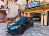 Usata Lancia Ypsilon 69 CV (50 kW) 2022 Nero Utilitaria