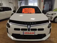 Usata Lancia Ypsilon 101 CV (74 kW) 2025 Grigio Utilitaria