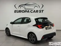 Usata Toyota Yaris Hybrid Trend 116 CV (85 kW) 2021 Bianco Utilitaria