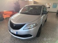Usata Lancia Ypsilon Gold 69 CV (50 kW) 2021 Grigio Utilitaria