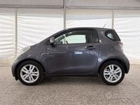 Begagnad Toyota iQ Executive 99 HK (72 kW) 2010 Halvkombi
