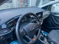Begagnad Ford Fiesta Active 125 HK (91 kW) 2021 Grå Halvkombi
