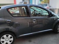 Usata Toyota Aygo Sol 68 CV (50 kW) 2005 Grigio Utilitaria