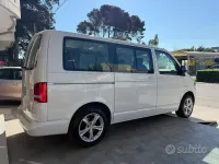 Usata VW Multivan Highline 180 CV (132 kW) 2010 Bianco Monovolume