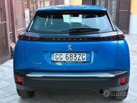 Usata Peugeot 2008 Allure 102 CV (75 kW) 2021 Blu SUV