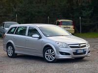 Usata Opel Astra Cosmo 125 CV (91 kW) 2008 Grigio Station wagon