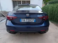 Usata Alfa Romeo Giulia Veloce 209 CV (153 kW) 2017 Blu/azzurro Berlina