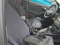 Usata Ford Focus 125 CV (91 kW) 2017 Grigio Station wagon
