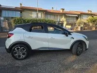 Usata Renault Captur Intens 101 CV (74 kW) 2021 Bianco SUV