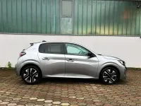 Usata Peugeot 208 Allure 101 CV (74 kW) 2025 Grigio artense Utilitaria